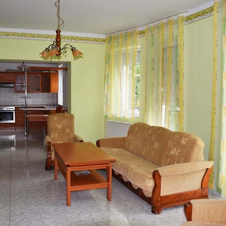 Pilikan Apartments Lenti Εξωτερικό φωτογραφία